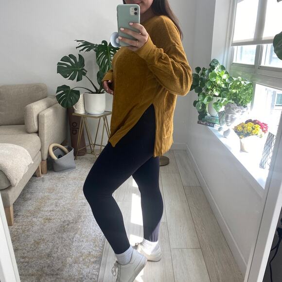 Aerie Dark Yellow Fuzzy Oversized Sweater Size XS - Picture 6 of 6